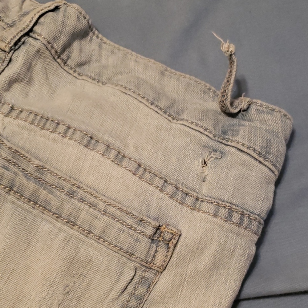 Jeans - Picture 2 of 2